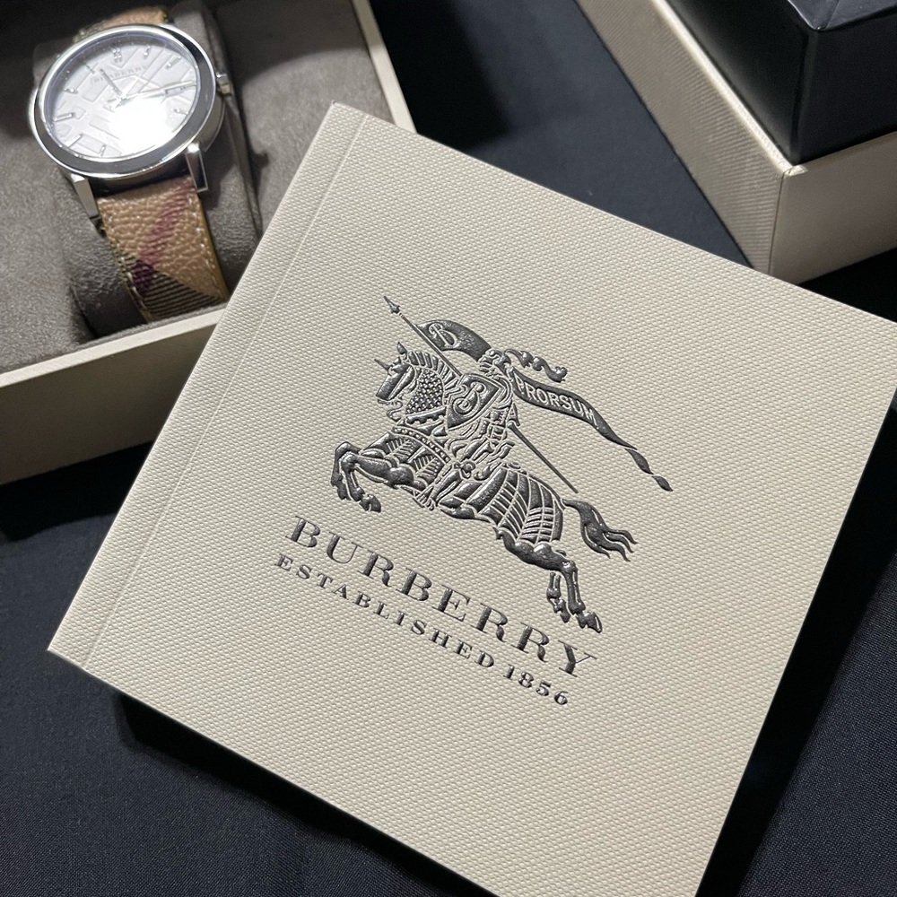 Burberry 38mm watch - Picture 6 of 6